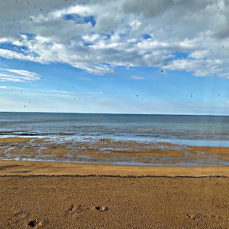 La Canadienne Courseulles-sur-Mer Εξωτερικό φωτογραφία